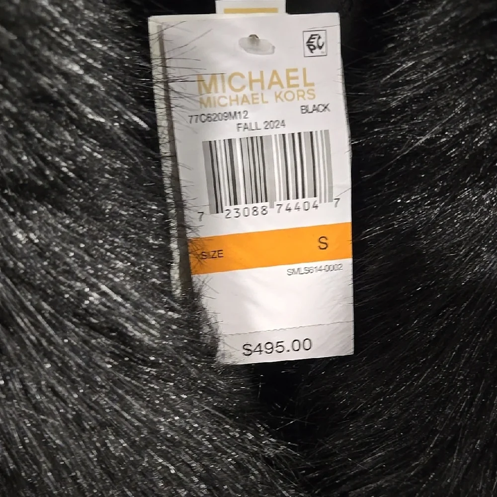 Elegant Black Faux Fur Collar Coat - Picture 5 of 5